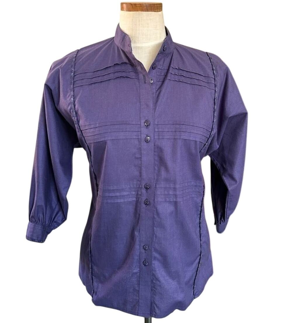 Vintage Geiger Austria Pintuck Purple Blouse SIZE M 40 Preppy Euro Button Down